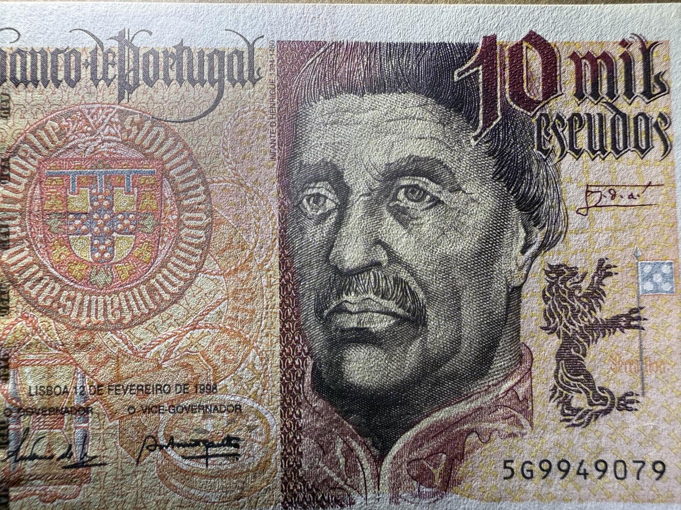 《艾美收藏》第221期-11.23周日黄金场精品荟萃 葡萄牙10000埃斯库多 UNC 1998年 航海家亨里克王子 原票好品 边缘轻微荧光