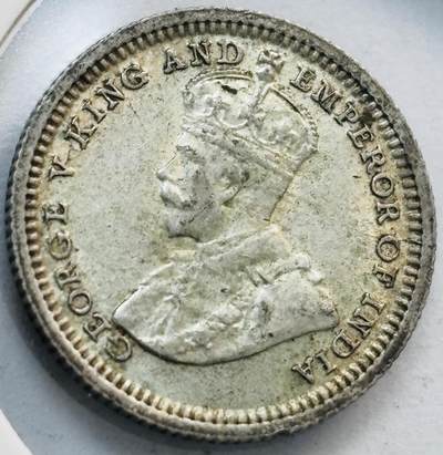 文馨钱币收藏第 282 场，【 长期接收代拍品】，加拿大老铜代用币，银币，德三系列场 - 少见带光极美品 1935 年英属海峡殖民地乔治五世 5 分银币，第二版关门年 600 银