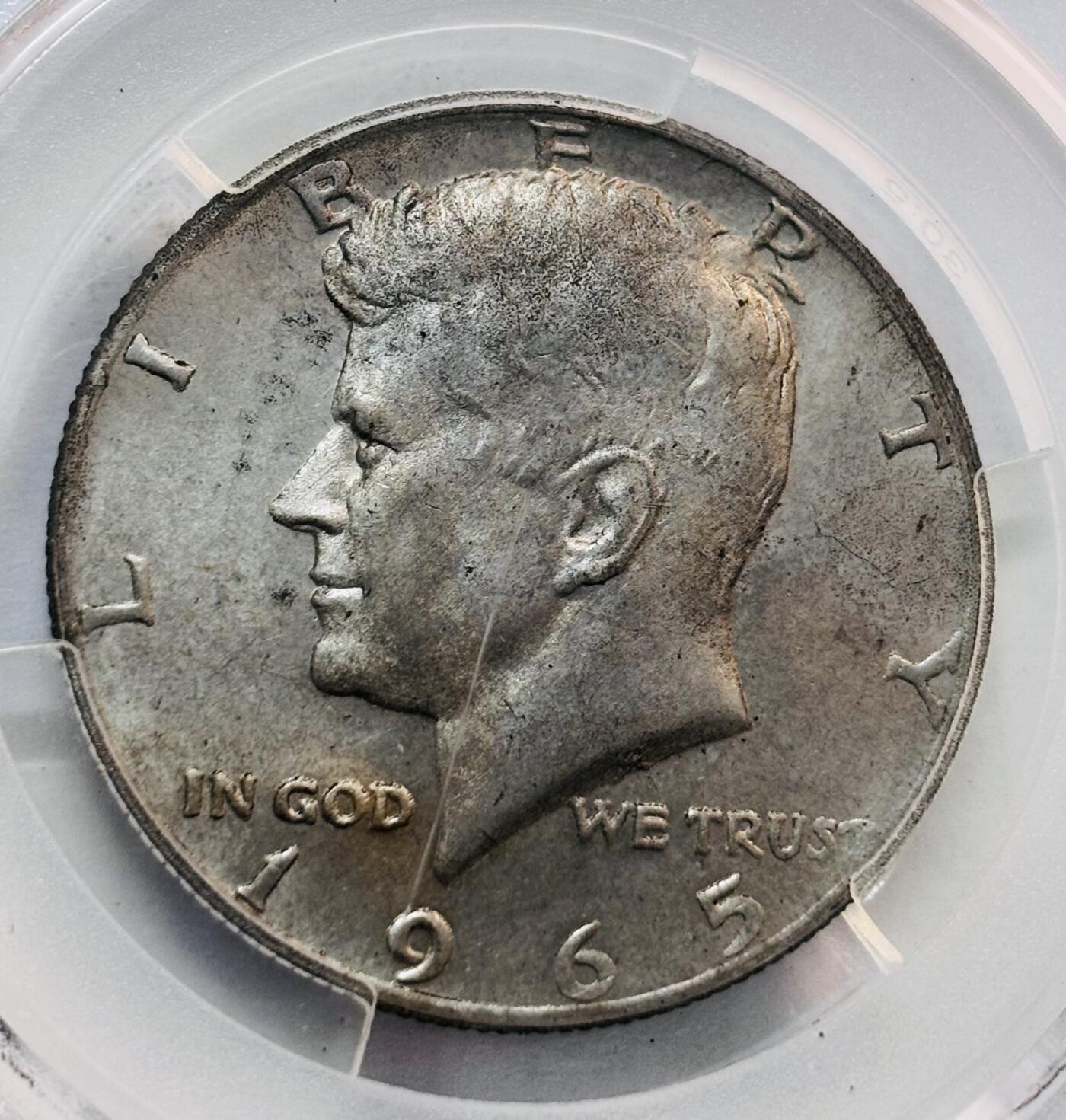 文馨钱币收藏第 282 场，【 长期接收代拍品】，加拿大老铜代用币，银币，德三系列场 金盾评级 MS62 分，1965 年美国肯尼迪半美元银币，盒子有点伤