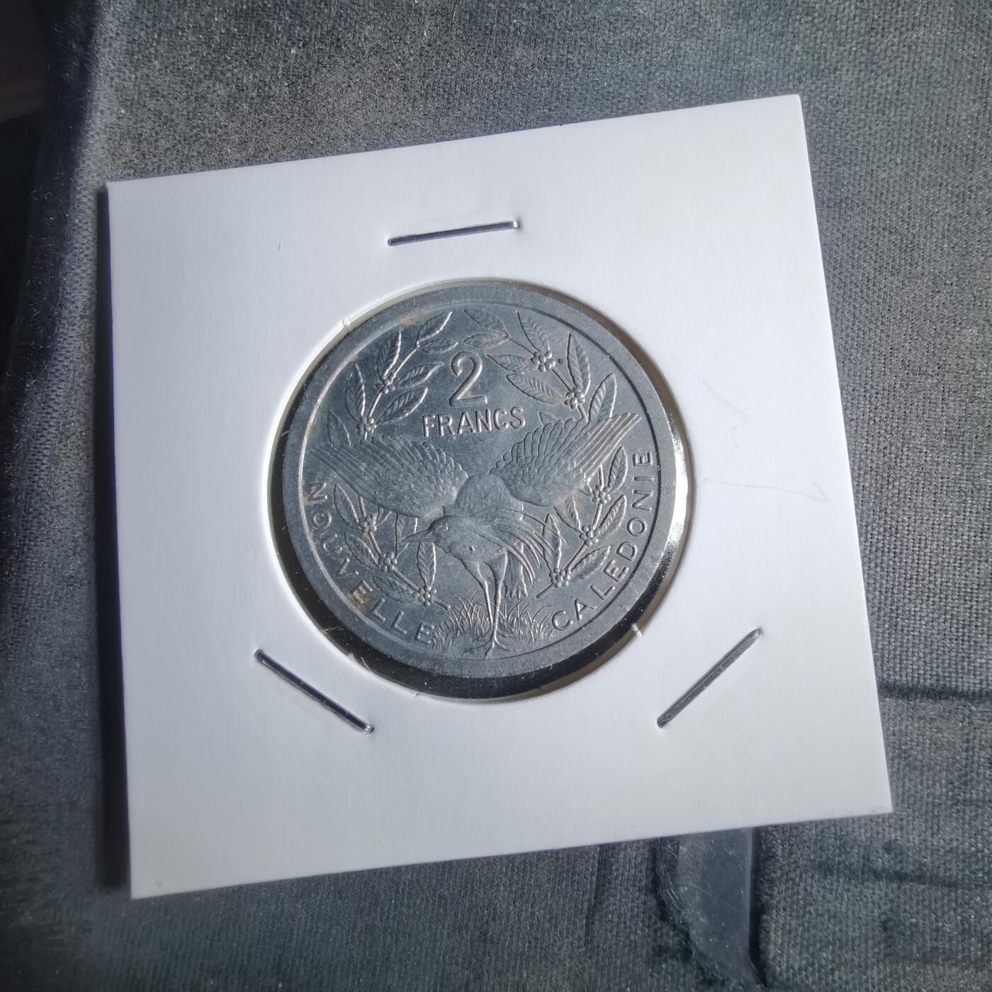 沼泽如烟--第912场 法属新喀里多尼亚1982年2法郎