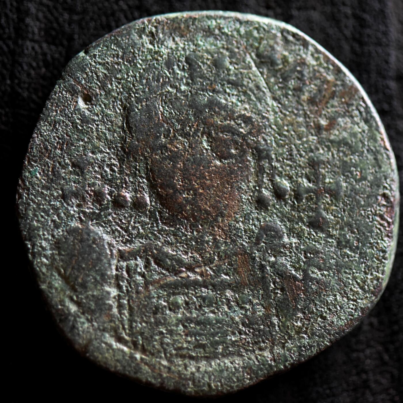 【良泉】第42期【自动场】12月4日晚19.30点开拍！99枚域外古代钱币专场  18.42克，公元527-565年 【拜占庭】拜占庭最大的铜币，查士丁尼一世正面像，40努米，大铜币