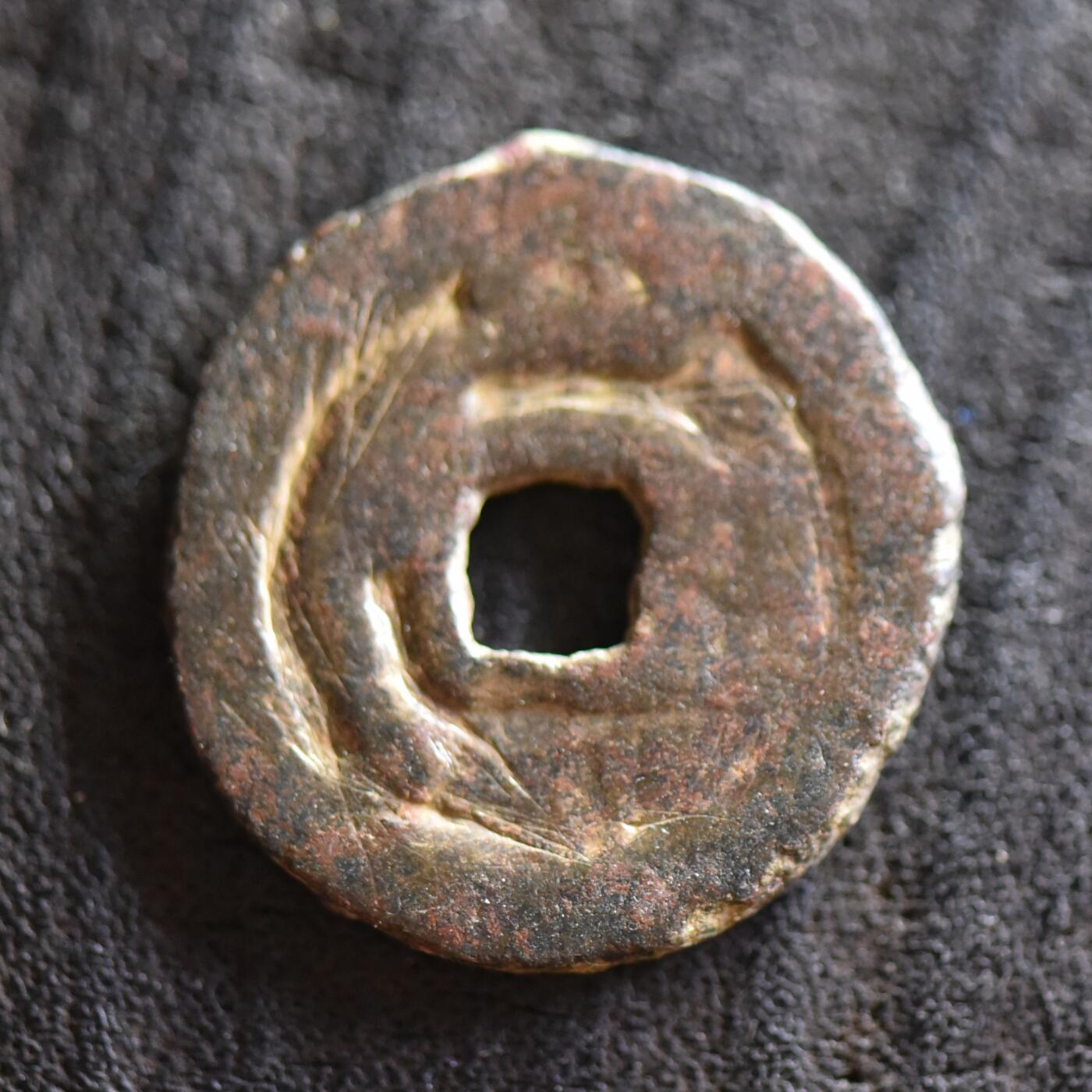 【良泉】第42期【自动场】12月4日晚19.30点开拍！99枚域外古代钱币专场  公元8世纪【粟特】突骑施方孔铜币，5.51克