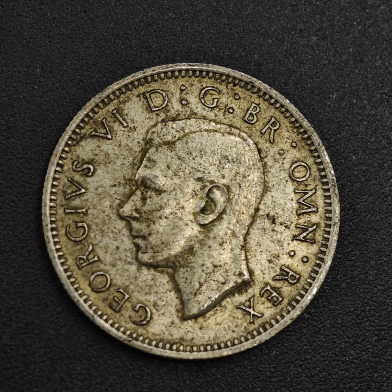 【淘币小摊】实时拍第八百零四拍   散币银币场   满百包邮可预留二周 每周一统一发货   英国1946年乔治六世6便士银币