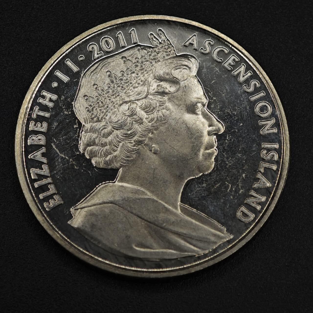 【淘币小摊】限时拍第八百零七拍  克朗币邮币封场  满百包邮可预留两周  周一统一发货  阿桑松2011年女王大婚钻禧克朗纪念币