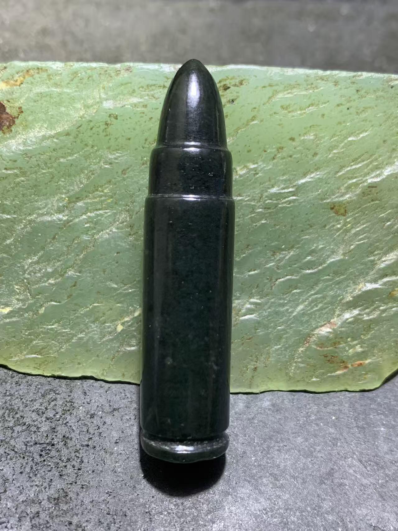 天然新疆和田青玉子 弹通货吊坠1颗，，