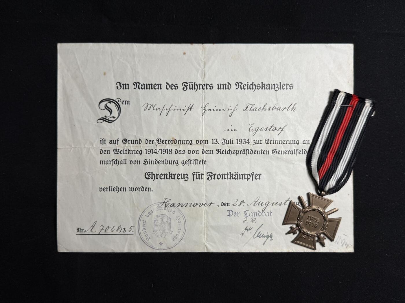 戎马世界章牌大赏第108期 德国兴登堡奖章，带证，军事版