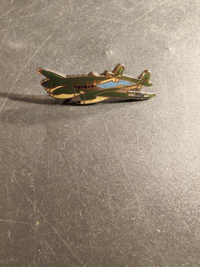 老王徽章第165期 - 美国二战陆军航空兵P-40战斗机徽章