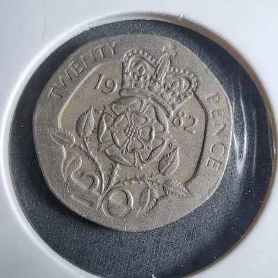 沼泽如烟--第912场 - 英国1982年20便士