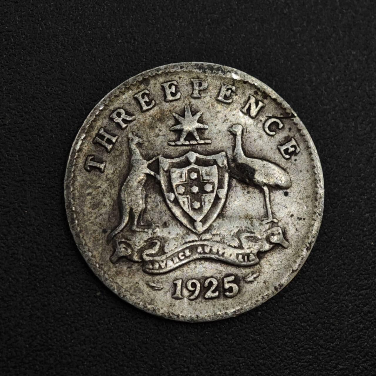 【淘币小摊】实时拍第八百零四拍   散币银币场   满百包邮可预留二周 每周一统一发货   澳大利亚1925年乔治五世3便士银币