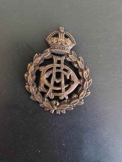 老王徽章第165期 - 英国皇家陆军牙医团帽徽    一战时期    背杆损坏