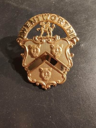 老王徽章第165期 - 美国温特沃斯军事学院大檐帽帽徽 