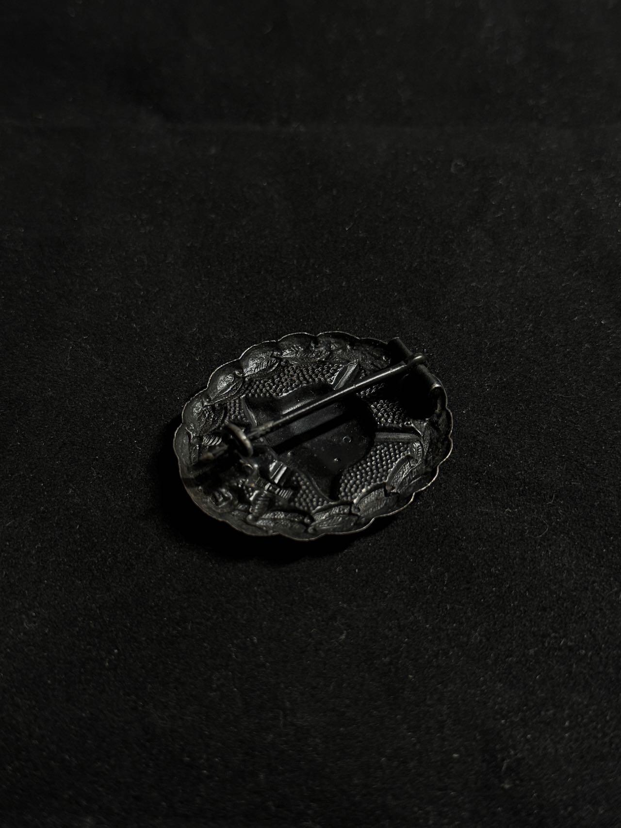 戎马世界章牌大赏第108期 德国一战黑色战伤奖章