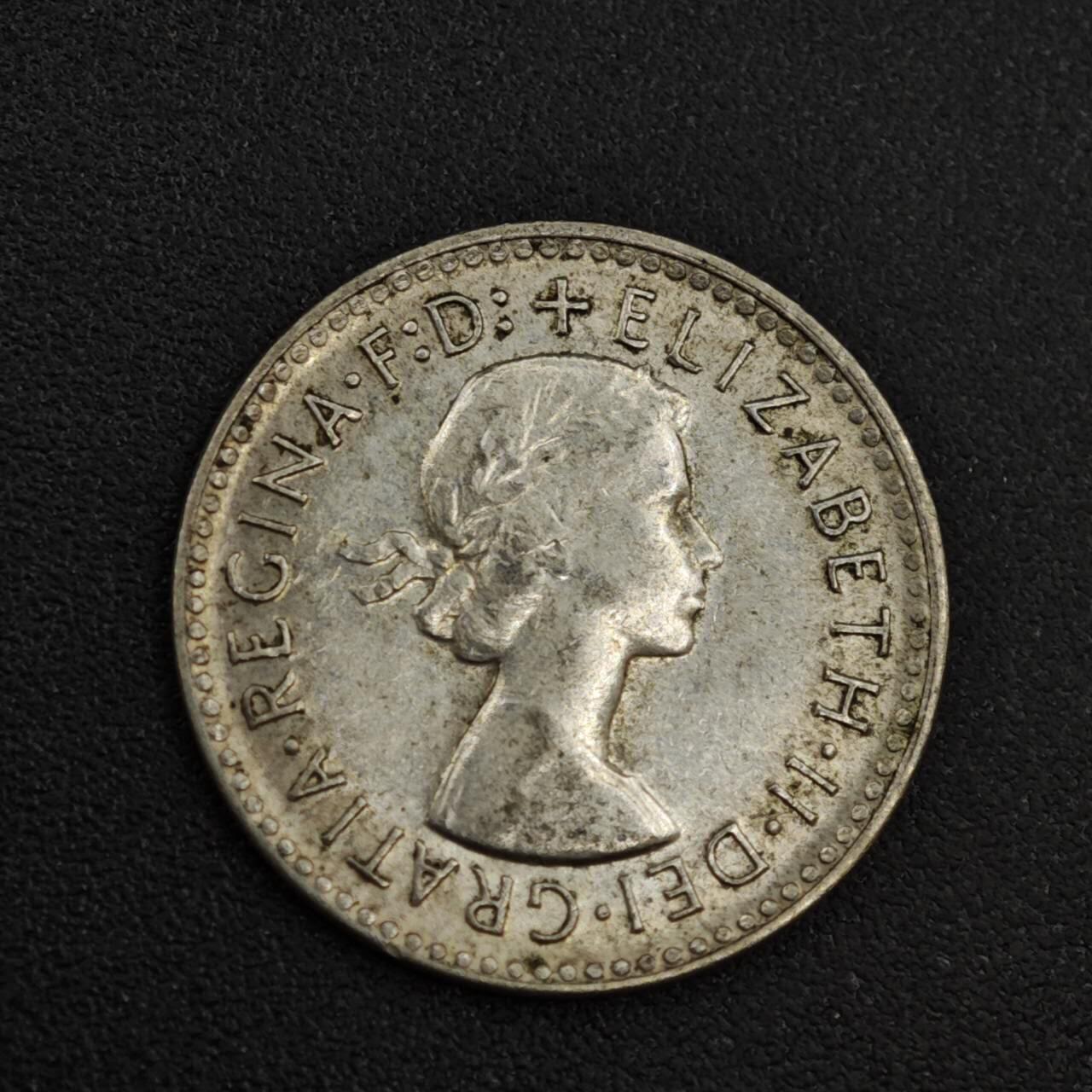 【淘币小摊】实时拍第八百零四拍   散币银币场   满百包邮可预留二周 每周一统一发货   澳大利亚1960年伊丽莎白二世3便士银币