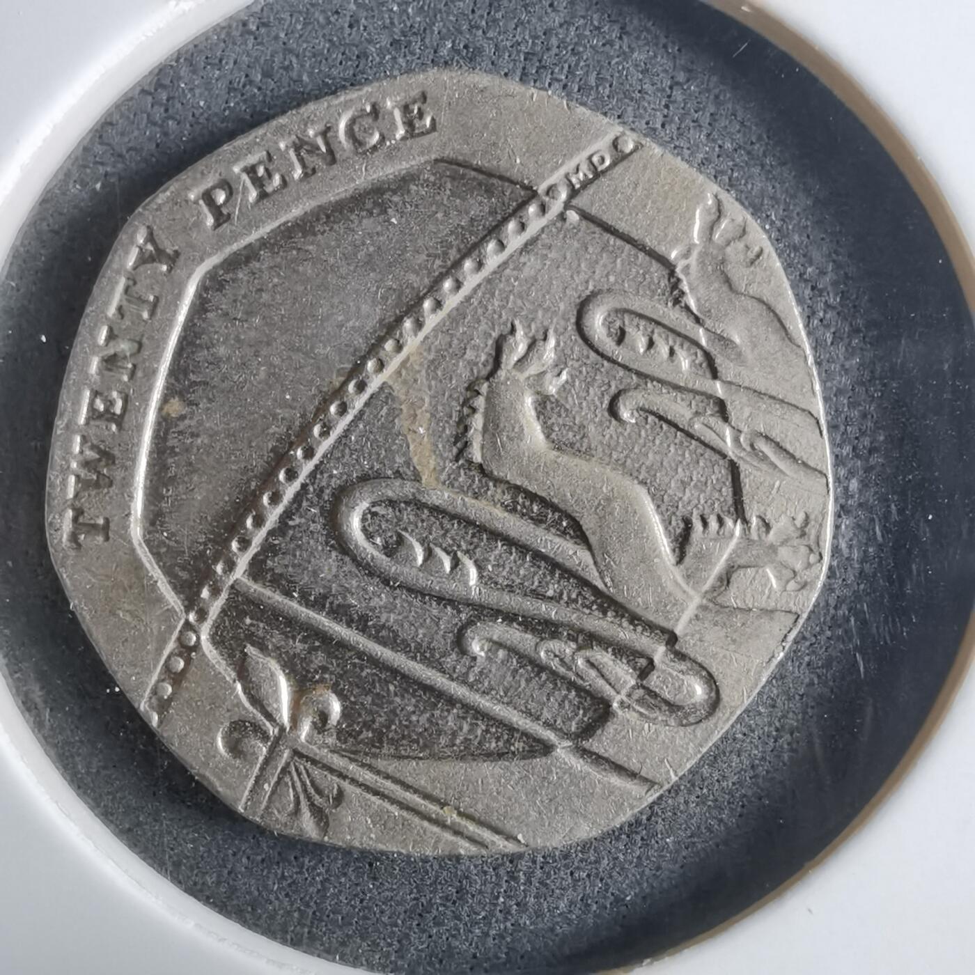 沼泽如烟--第912场 英国2014年20便士