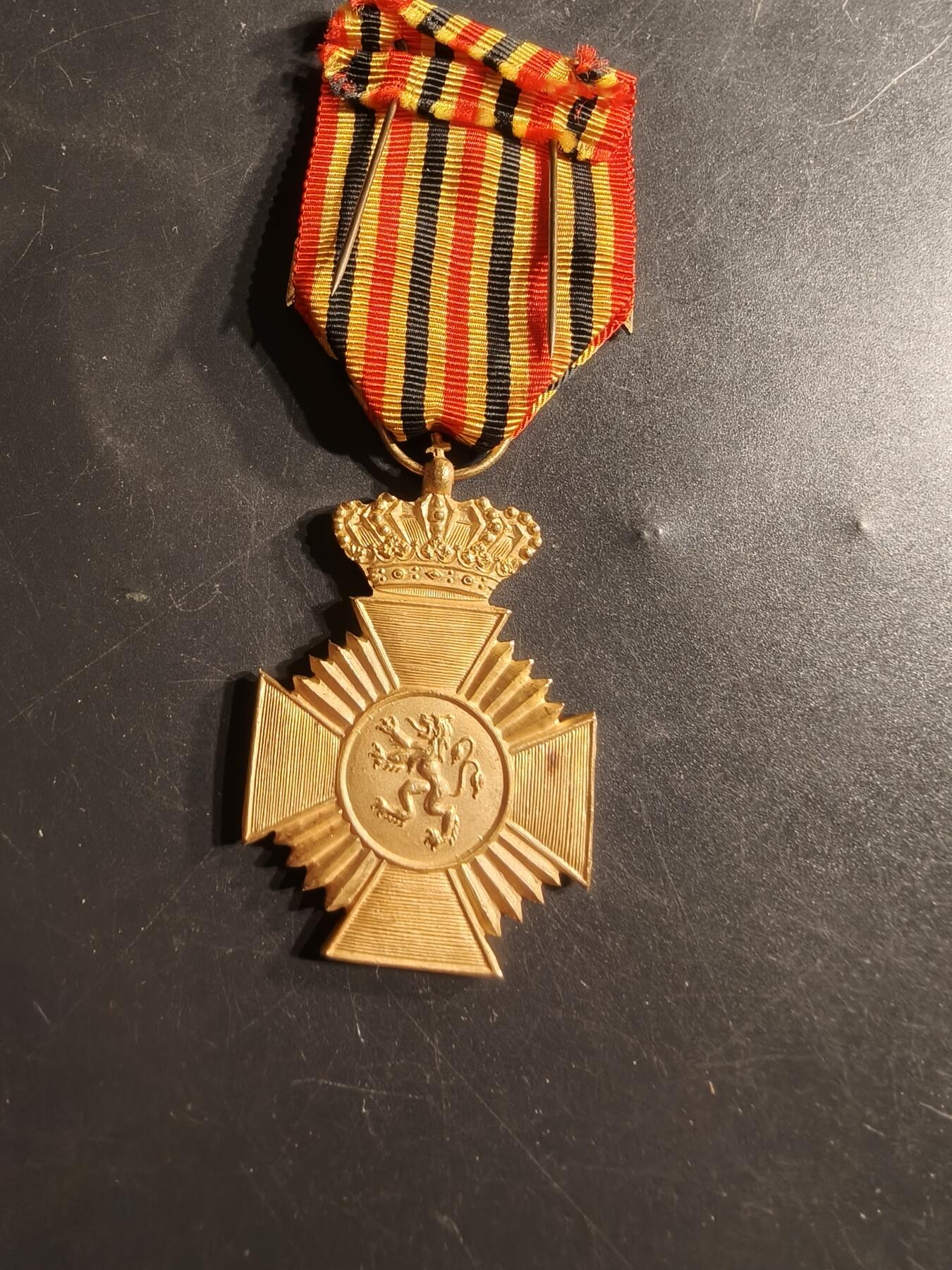 老王徽章第165期 比利时一级军事奖章