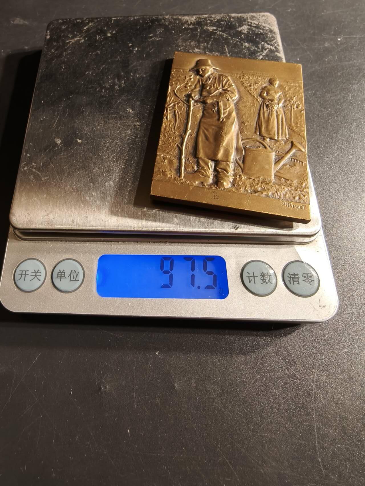 老王徽章第165期 法国国家园艺和苗圃委员会方形大铜章     原盒     97.5g