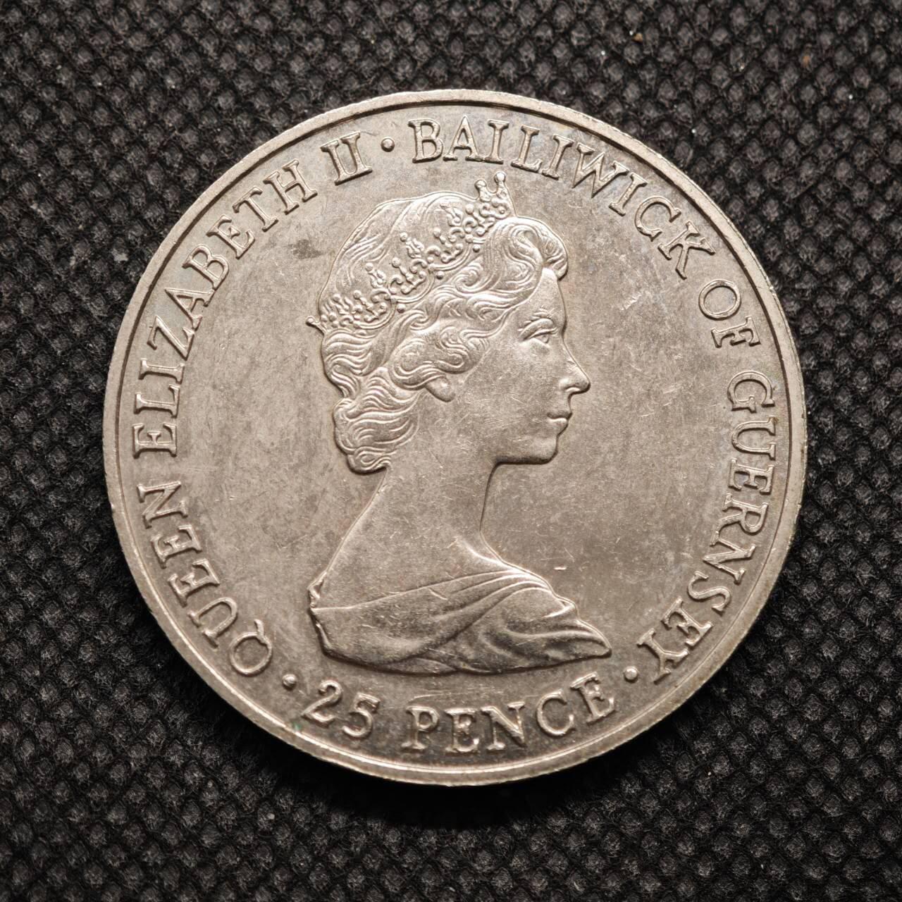 【淘币小摊】限时拍第八百零七拍  克朗币邮币封场  满百包邮可预留两周  周一统一发货    根西岛1980年女王母亲80周岁25便士纪念币