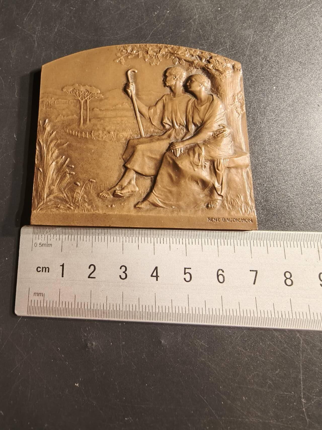 老王徽章第165期 法国金婚方形大铜章    大尺寸版本    70×68mm.   重量166.2g