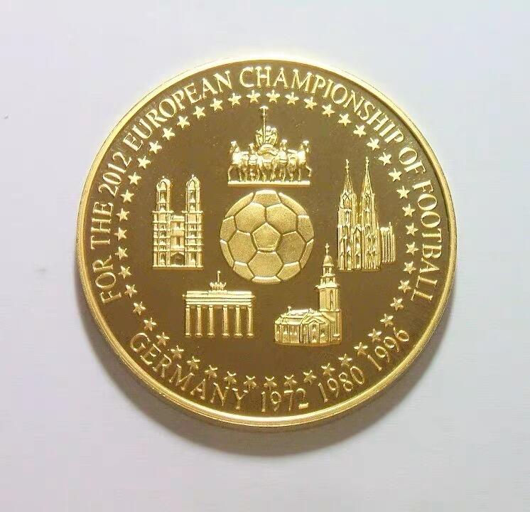 德国2012年首次夺欧洲杯50年 高浮雕精制大镀金章 40MM