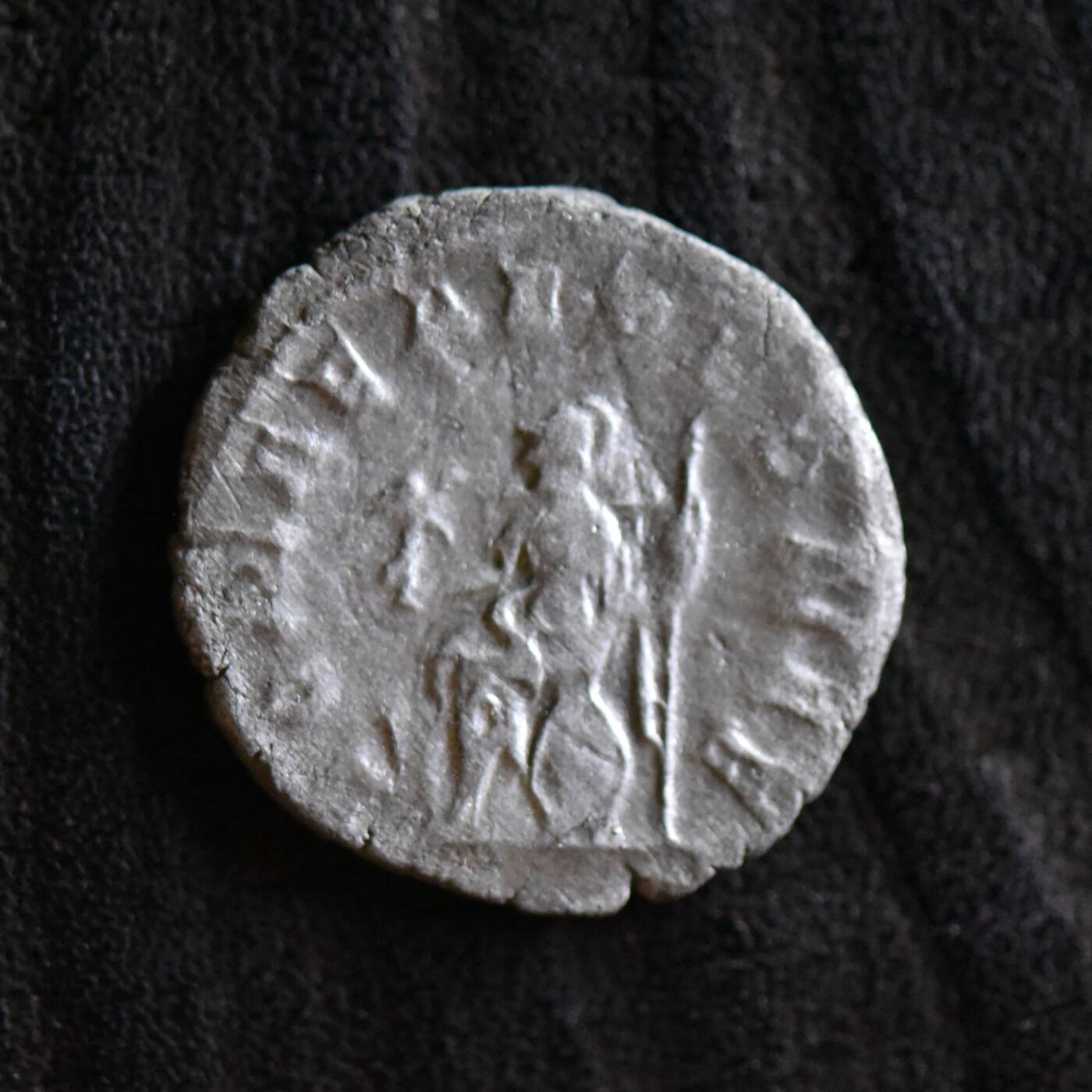 【良泉】第42期【自动场】12月4日晚19.30点开拍！99枚域外古代钱币专场  公元244-247年【古罗马】菲利普一世，背罗马女神，铭文ROMAE AETERNAE（罗马永恒）安敦尼银币，1.35克