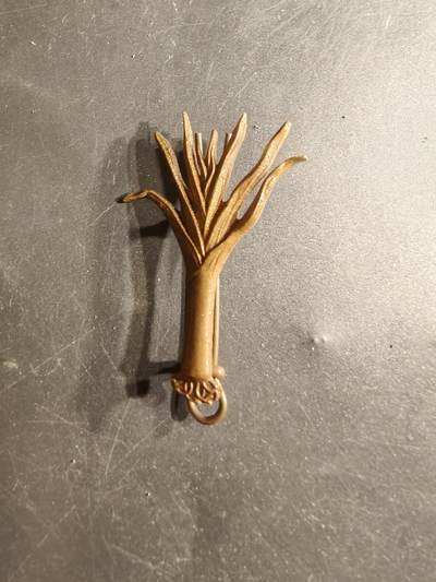 老王徽章第165期 - 英国威尔士近卫步兵团帽徽     一战时期 