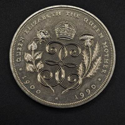 【淘币小摊】限时拍第八百零七拍  克朗币邮币封场  满百包邮可预留两周  周一统一发货  -  英国1990年女王母亲90周岁5镑纪念币
