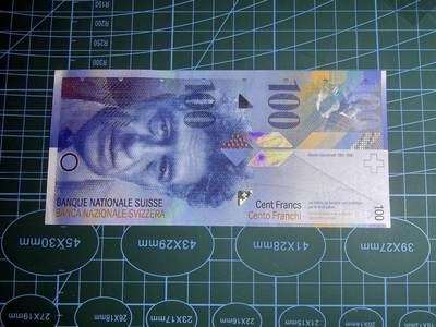 【炜奕收藏】，第五十一期 - 2010年瑞士100瑞朗，UNC品相，号码无47尾8