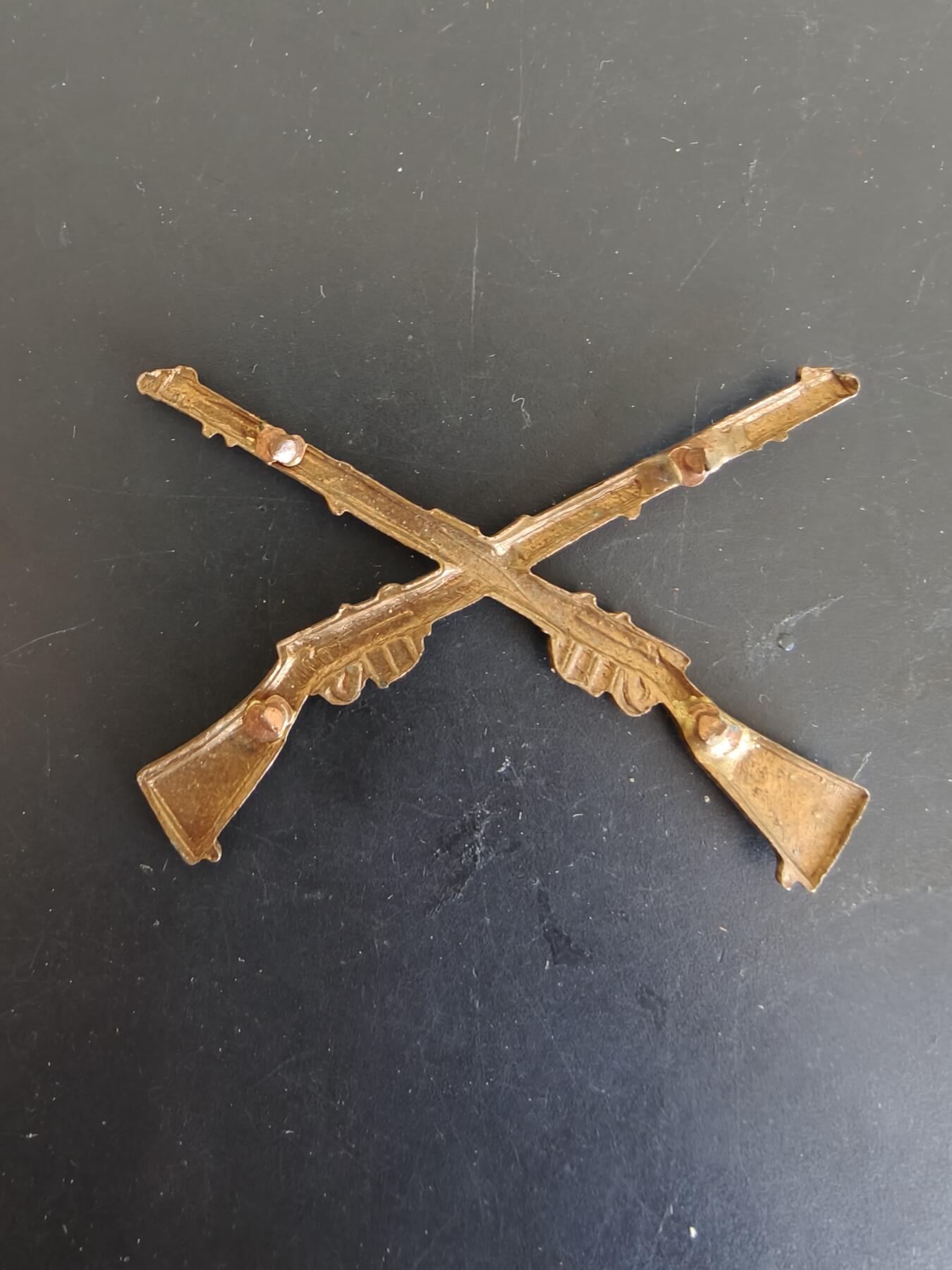 老王徽章第165期 英国陆军精确射手技能证章    背杆损坏     一战时期