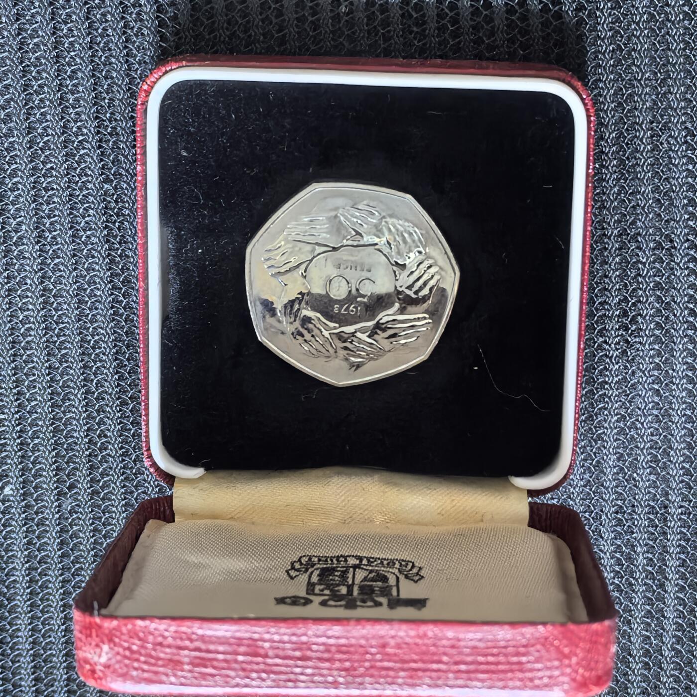 道一币馆币章第一百五十六场 原盒 英国1973年加入欧洲经济共同体50便士纪念币