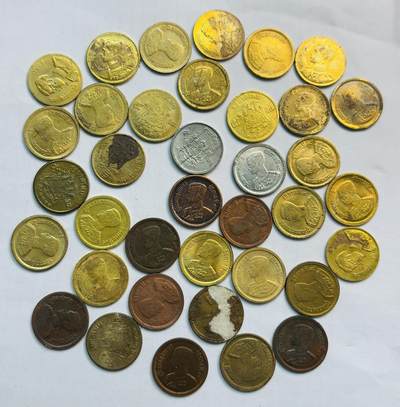 文馨钱币收藏第 282 场，【 长期接收代拍品】，加拿大老铜代用币，银币，德三系列场 - 原铜光泰国撒当，包含 2 枚未流通锡币 37 枚