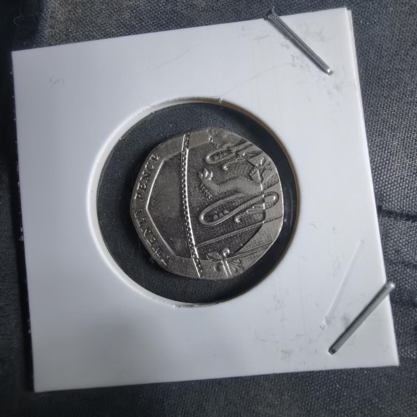 沼泽如烟--第912场 英国2014年20便士