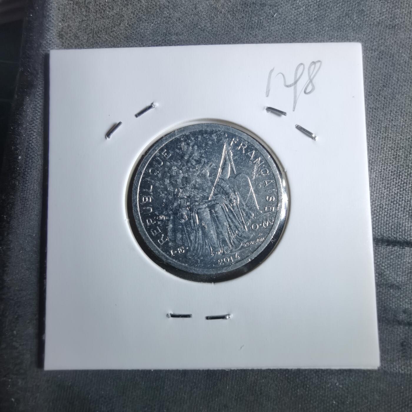 沼泽如烟--第912场 法属新喀里多尼亚2014年1法郎