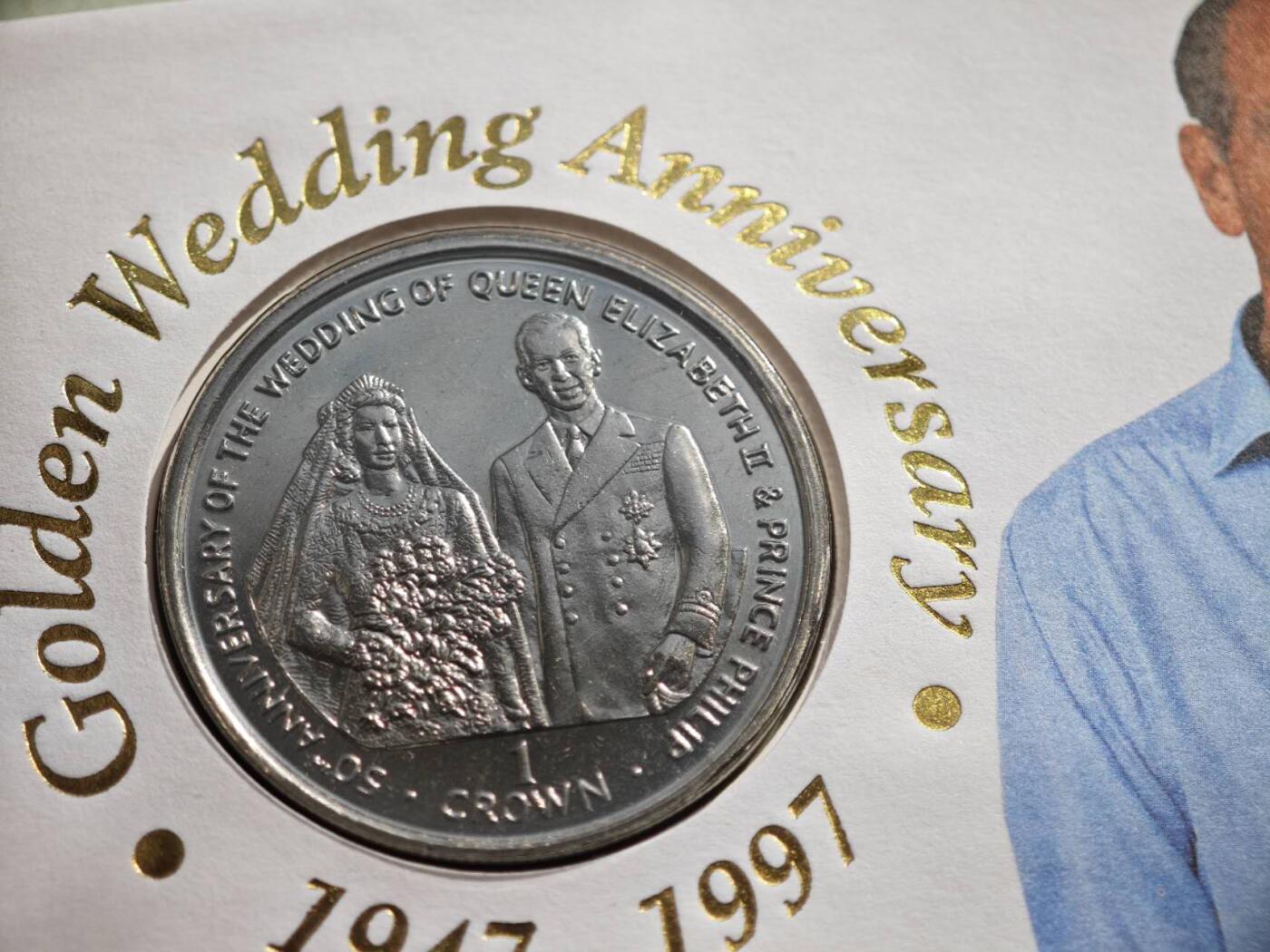 【淘币小摊】限时拍第八百零七拍  克朗币邮币封场  满百包邮可预留两周  周一统一发货   马恩岛1997年女王金婚克朗纪念币邮币封