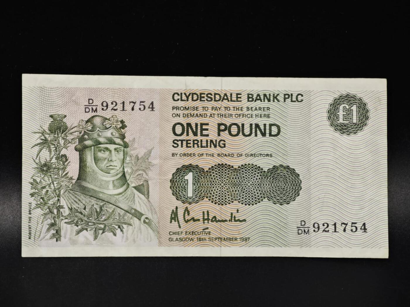 【淘币小摊】限时拍第八百零五拍  纸币场  满百包邮可预留两周  周一统一发货  克莱玆戴尔银行1987年一镑纸币【有折】