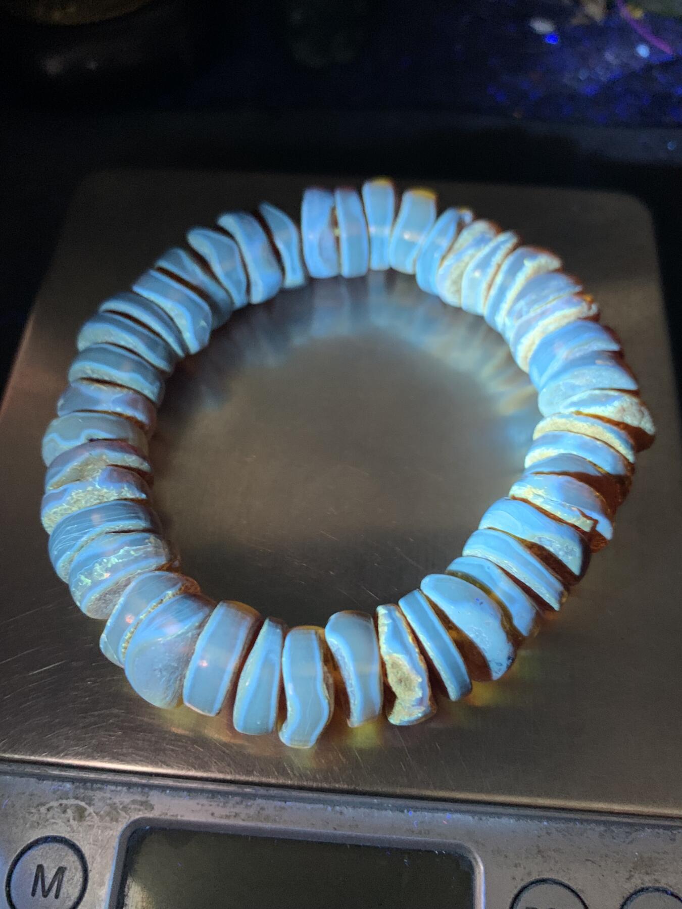 天然原矿俄料蜜蜡原皮随形手串1条！