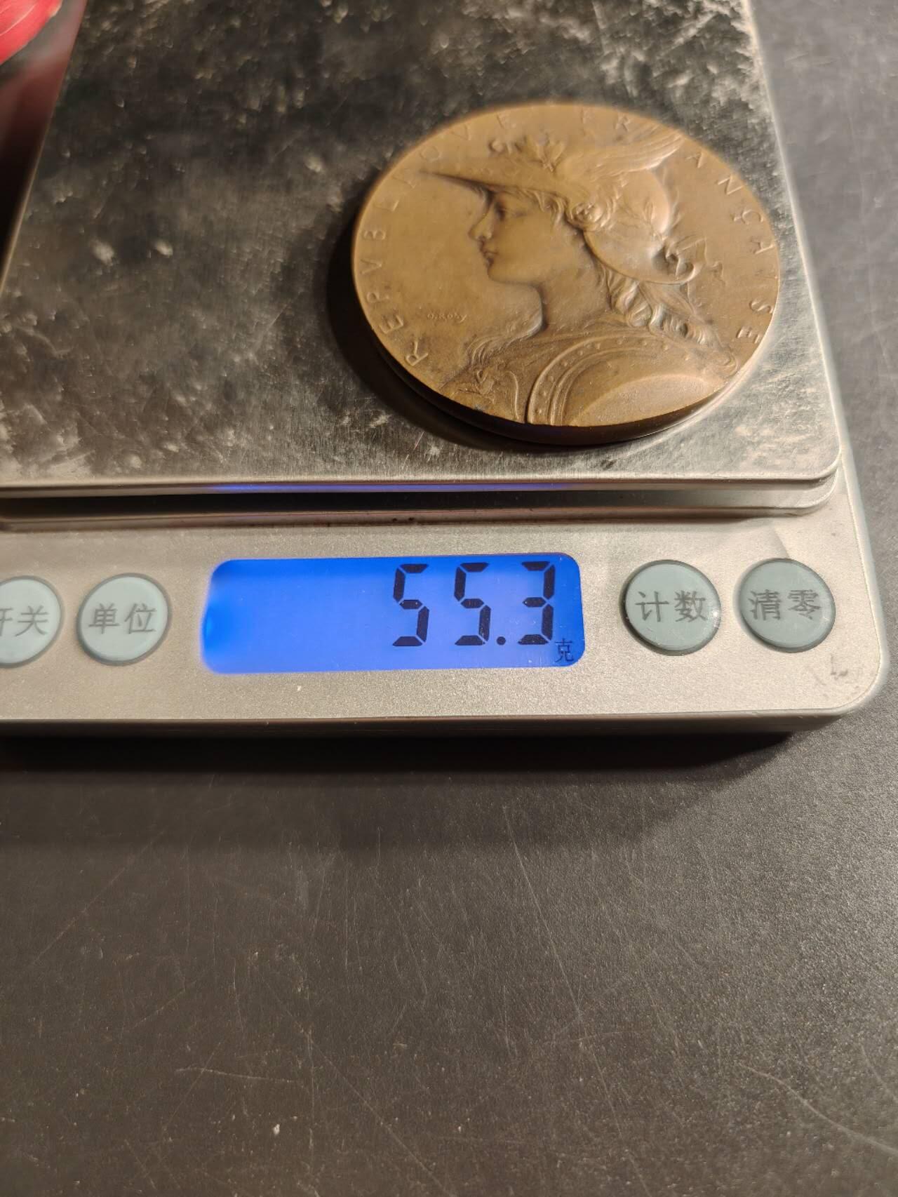 老王徽章第165期 法国殖民地1902-03印支河内博览会大铜章     原盒     大师罗蒂戎装玛丽安娜     直径50mm.    重量55.3g