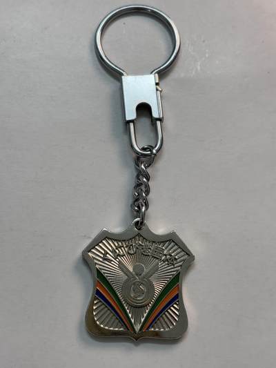 文馨钱币收藏第 282 场，【 长期接收代拍品】，加拿大老铜代用币，银币，德三系列场 - 1982 年日本带扣子纪念章