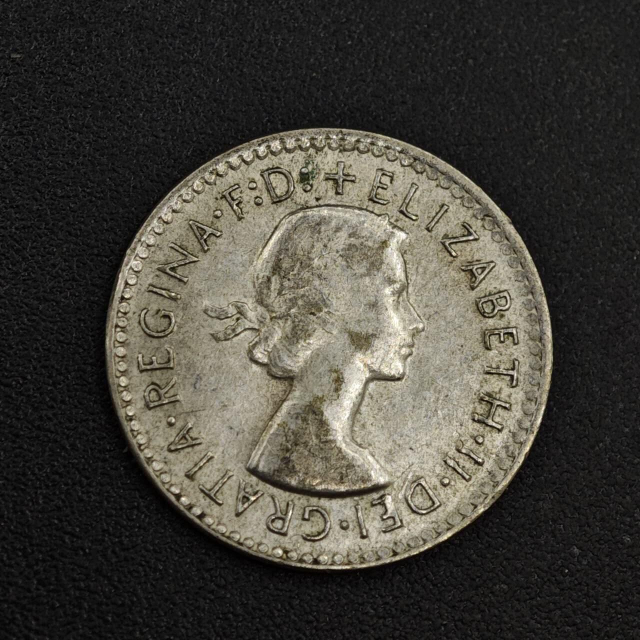 【淘币小摊】实时拍第八百零四拍   散币银币场   满百包邮可预留二周 每周一统一发货   澳大利亚1958年伊丽莎白二世3便士银币