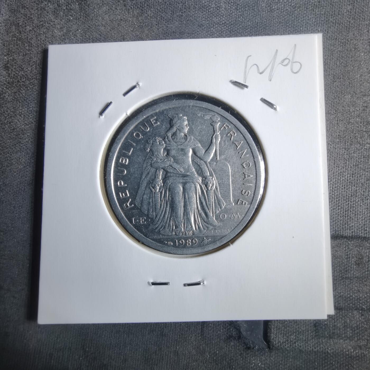 沼泽如烟--第912场 法属新喀里多尼亚1986年2法郎