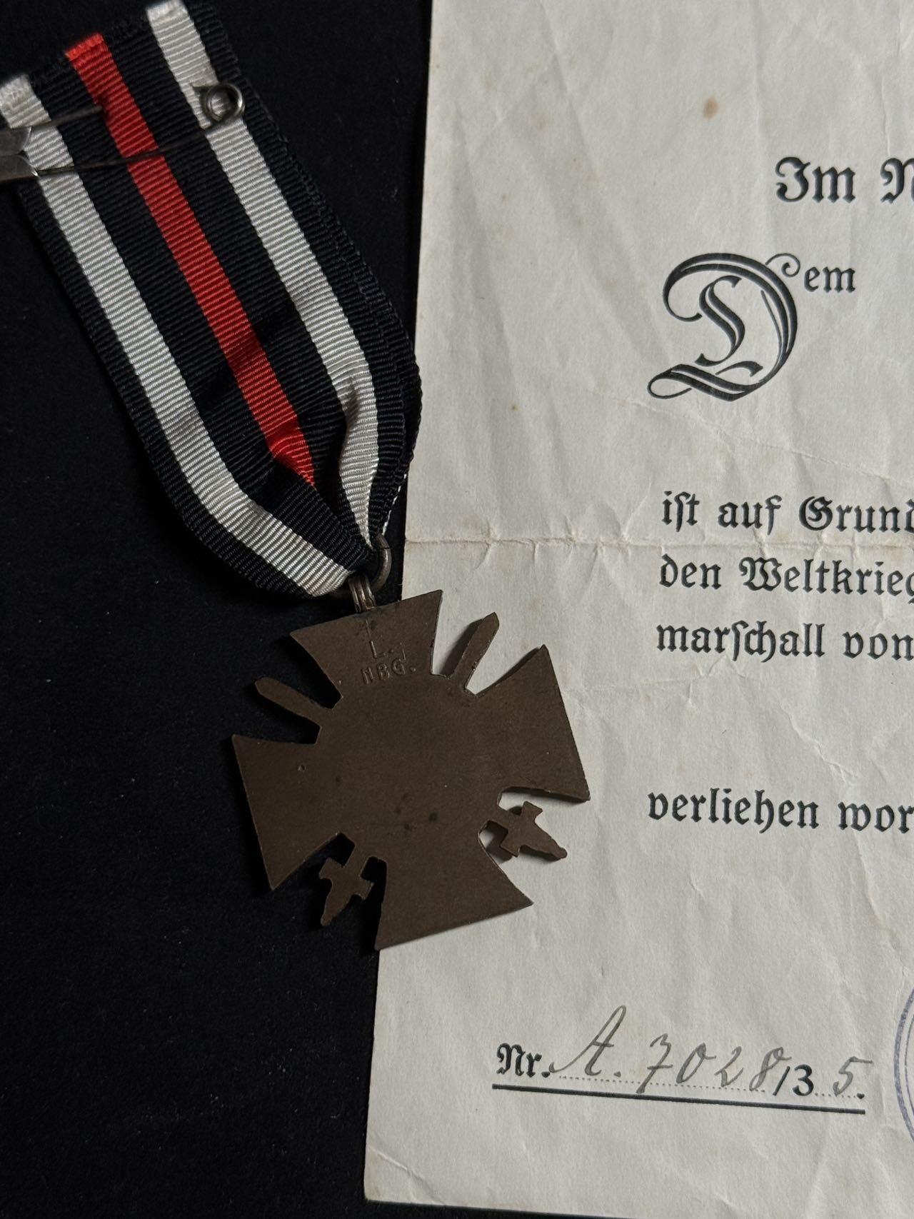 戎马世界章牌大赏第108期 德国兴登堡奖章，带证，军事版