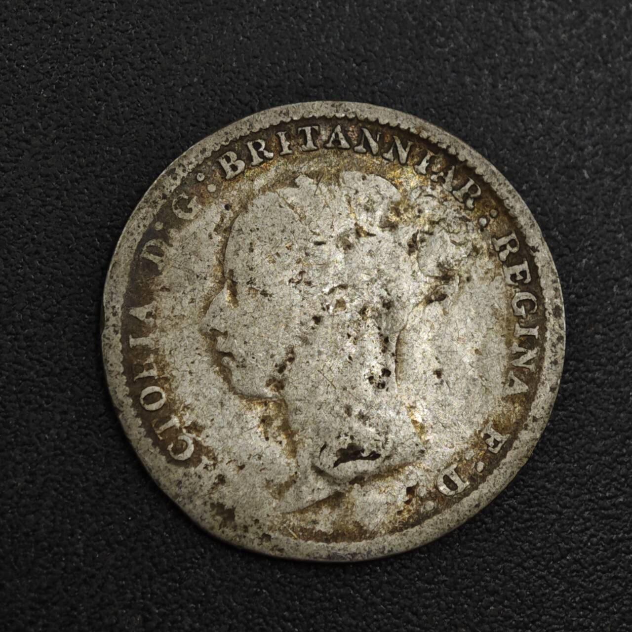 【淘币小摊】实时拍第八百零四拍   散币银币场   满百包邮可预留二周 每周一统一发货   英国维多利亚3便士银币