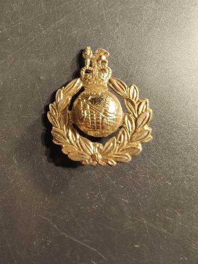 老王徽章第165期 - 英国皇家海军陆战队帽徽    女王时期 