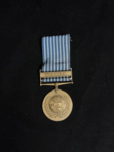 戎马世界章牌大赏第108期 - 联合国韩战奖章，荷兰语版，少见