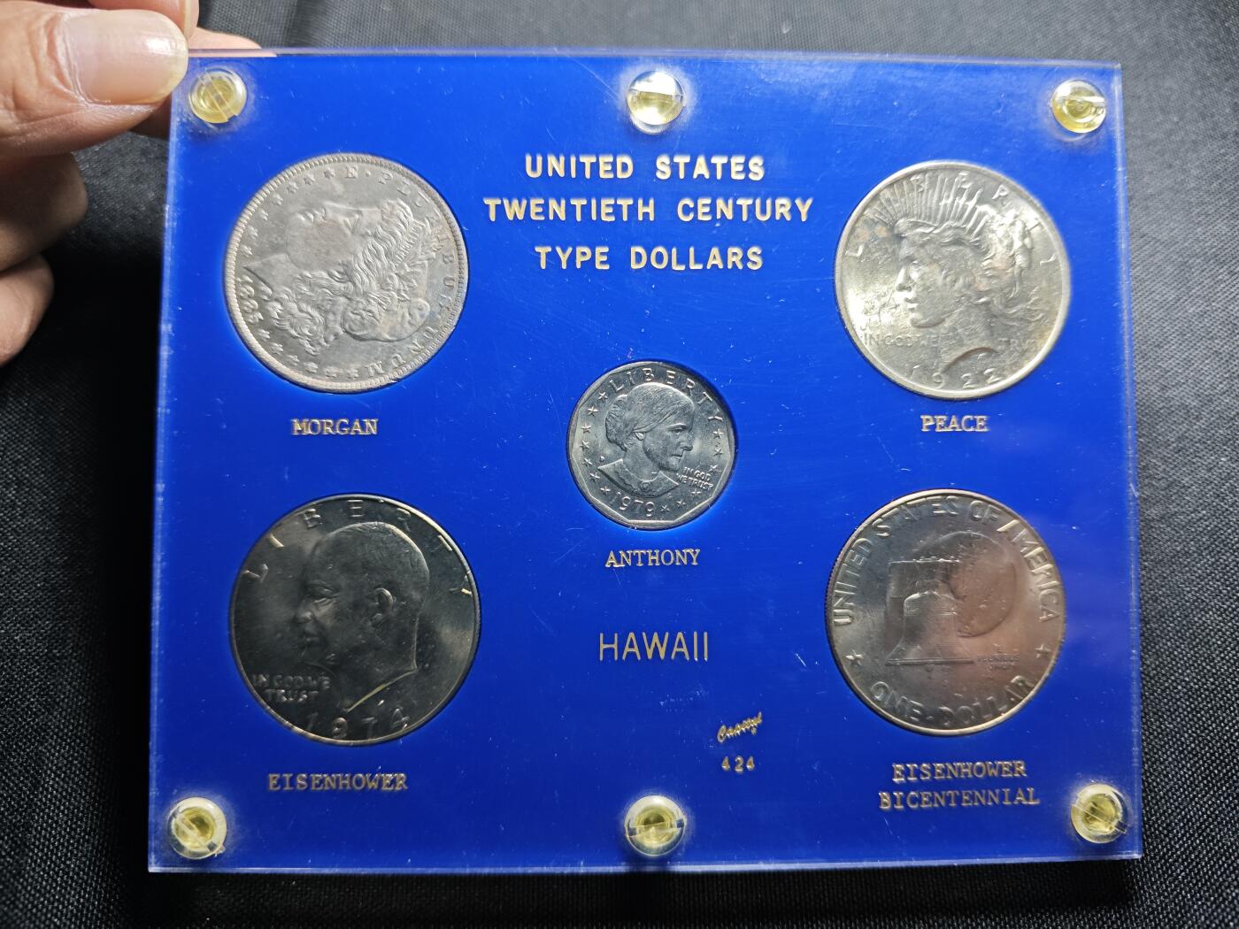 KK钱币收藏小铺 （套币 好品/批量散币 银币）专场  2月预留时间 周末发货  美国1元5枚套卡册 含和平鸽一元，摩根一元银币！