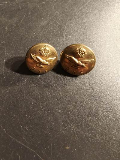 老王徽章第165期 - 英国皇家空军铜扣一组     23mm 