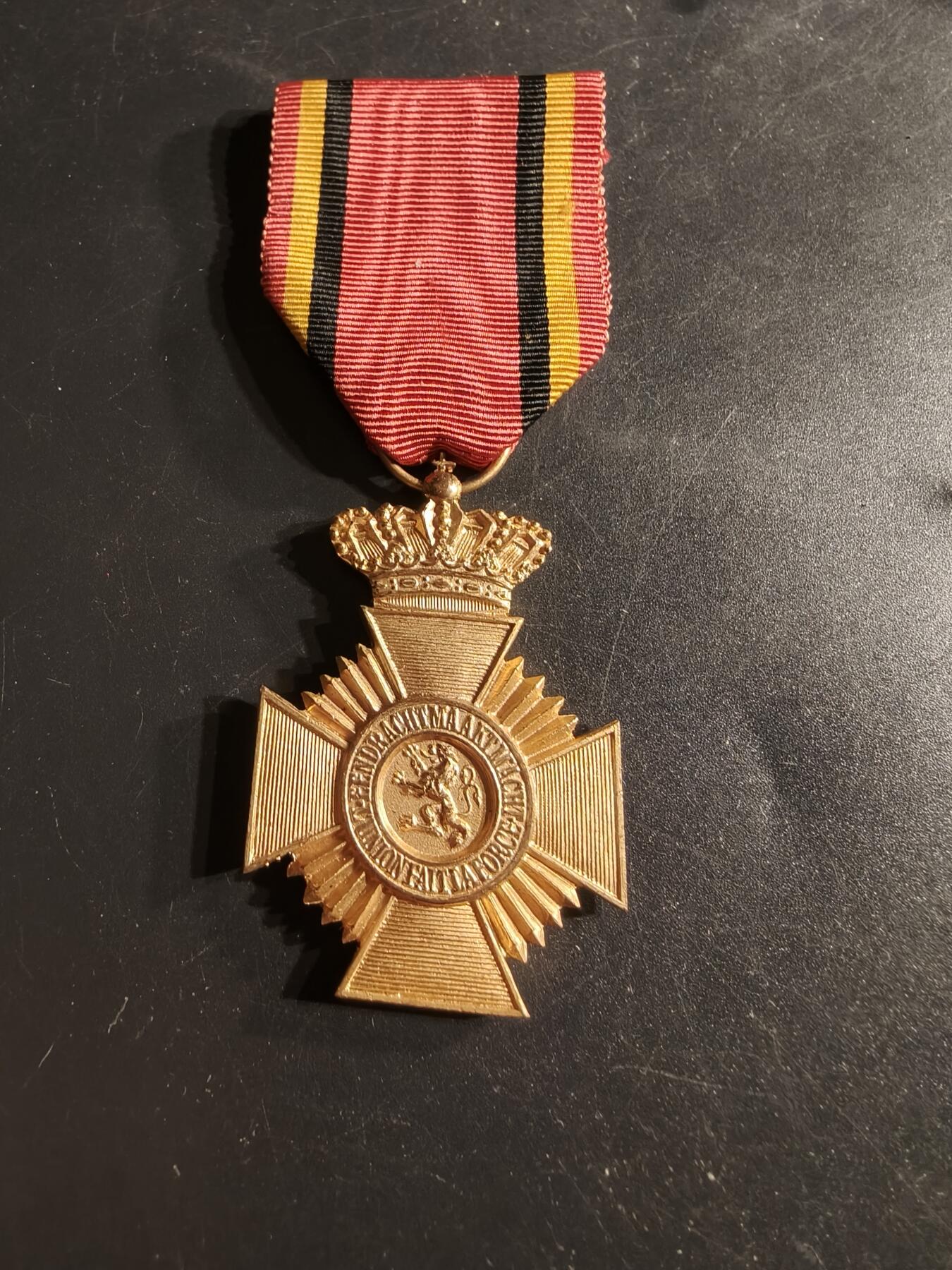 老王徽章第165期 比利时二级军事奖章     