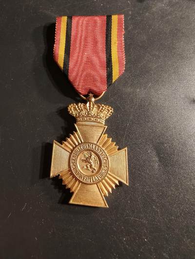 老王徽章第165期 - 比利时二级军事奖章     