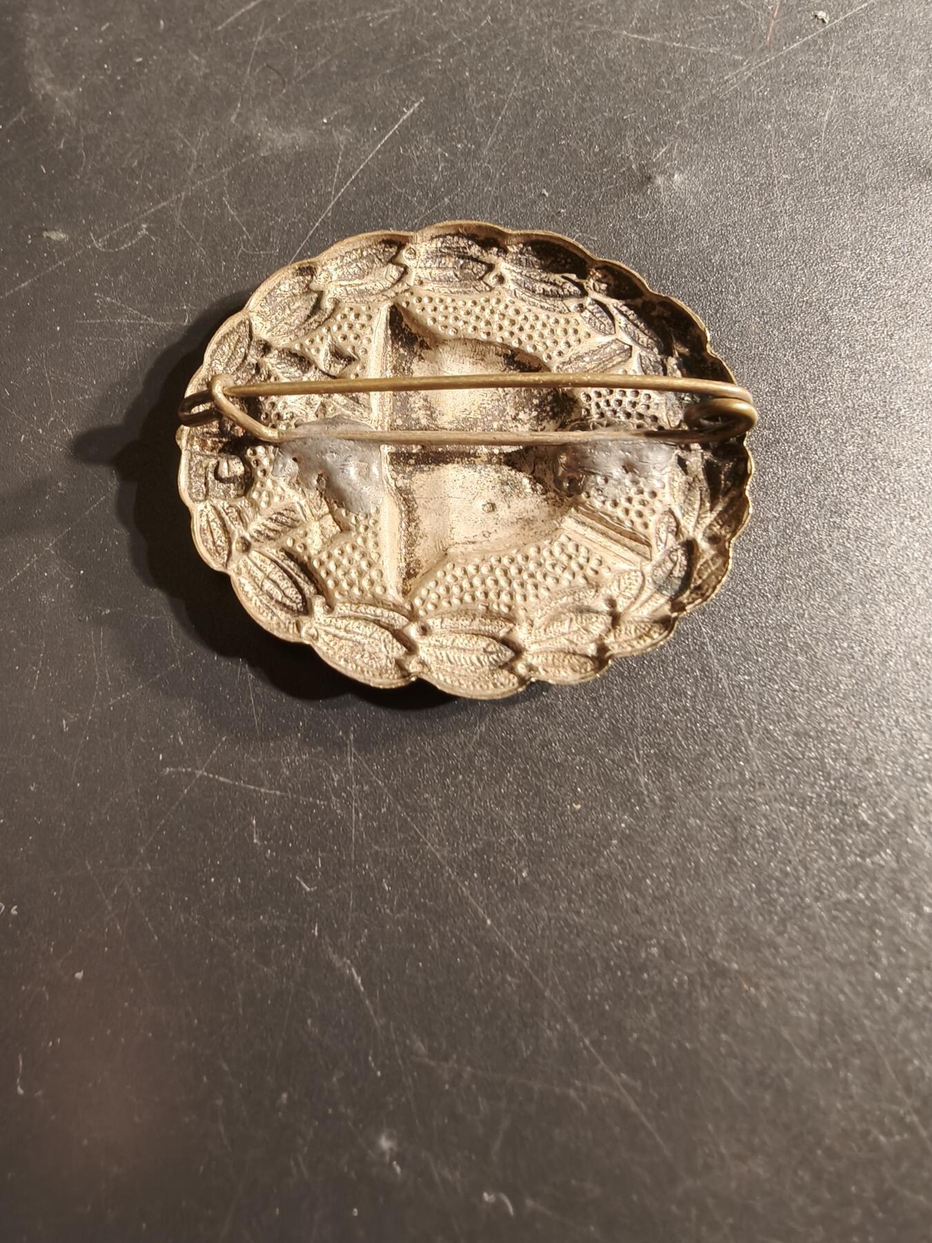 老王徽章第165期 德国一战银战伤奖章    背面有改动