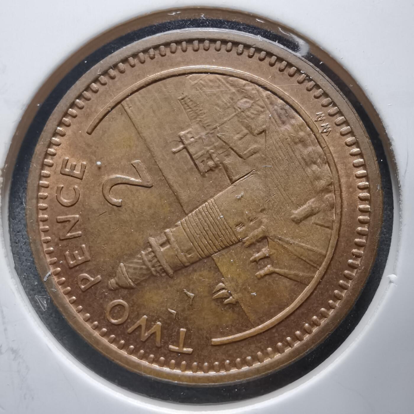 沼泽如烟--第912场 直布罗陀1994年2便士