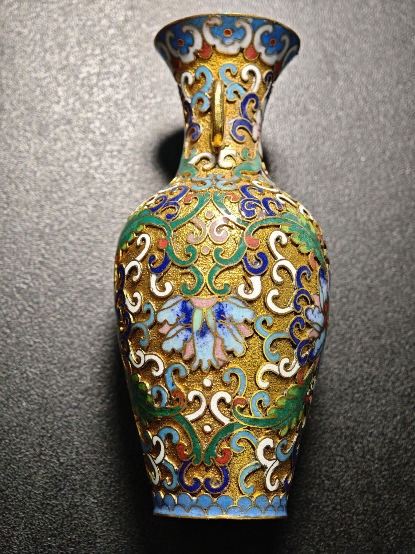 【德藏】世界币章拍卖第154期（拍品征集中~欢迎藏友联系） 回流鎏金珐琅五彩瓶 颜色艳丽 工艺精湛 瓶身直径约：47.3mm；高约：105.3mm，重约：100g